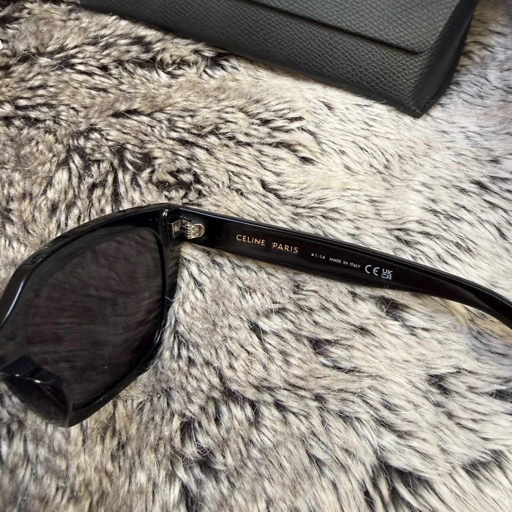 Celine Black Oversized Sunglasses - Picture 7 of 8